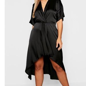 Boohoo Plus Satin Bust Front Midi Dress